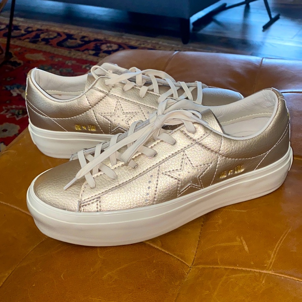 Metallic Platform Converse Size 8 - image 2